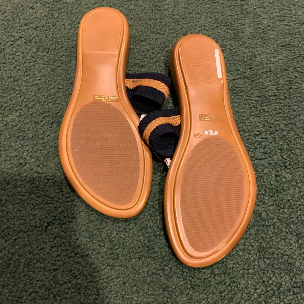 Sandals - Picture 3 of 3